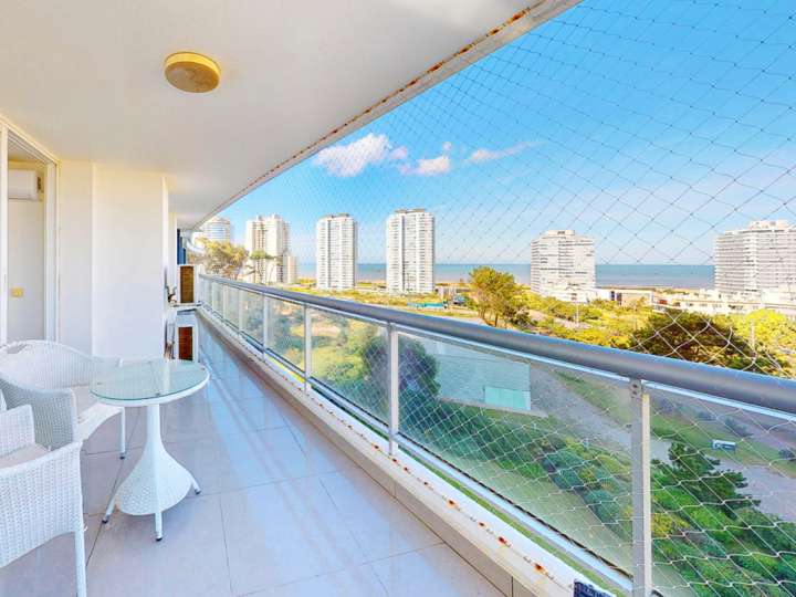 Apartamento en venta en Punta Del Este