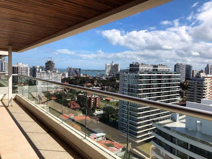 Apartamento en venta en Punta Del Este