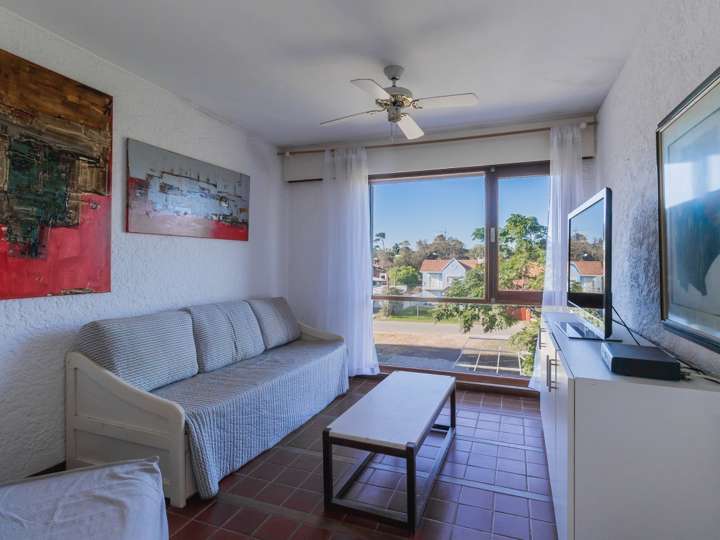 Apartamento en venta en Rambla Doctor Claudio Williman, Maldonado
