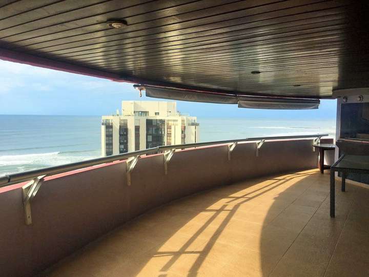 Apartamento en venta en Rambla Lorenzo Batlle Pacheco, Punta Del Este