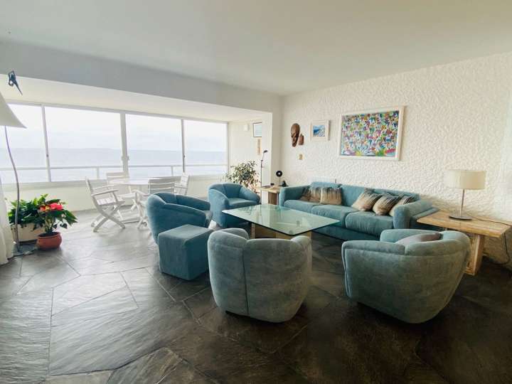 Apartamento en venta en Virazón (Calle 12), Punta Del Este