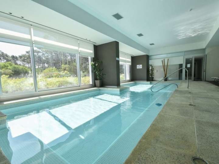 Apartamento en venta en Avenida del Mar, Punta Del Este