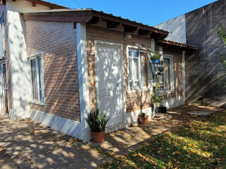 Casa en venta en Alvear, San José