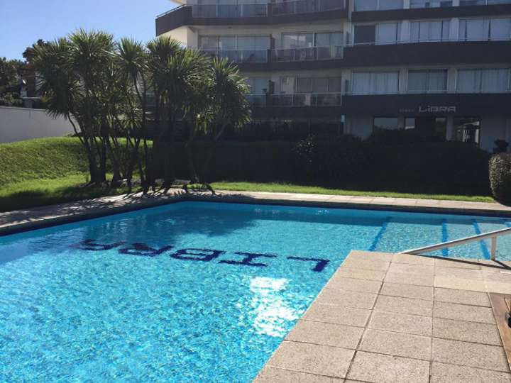 Apartamento en venta en Rambla Doctor Claudio Williman, Maldonado