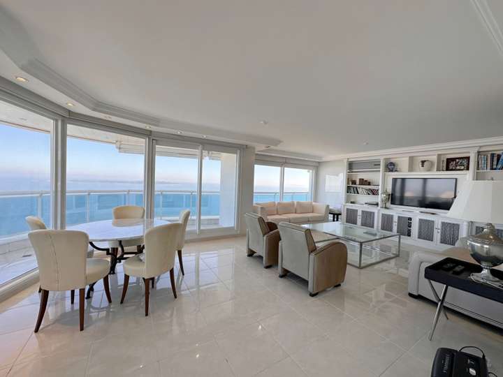 Apartamento en venta en Durazno, Maldonado