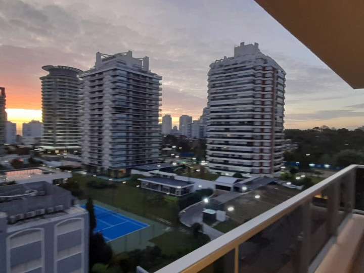 Apartamento en venta en Punta Del Este
