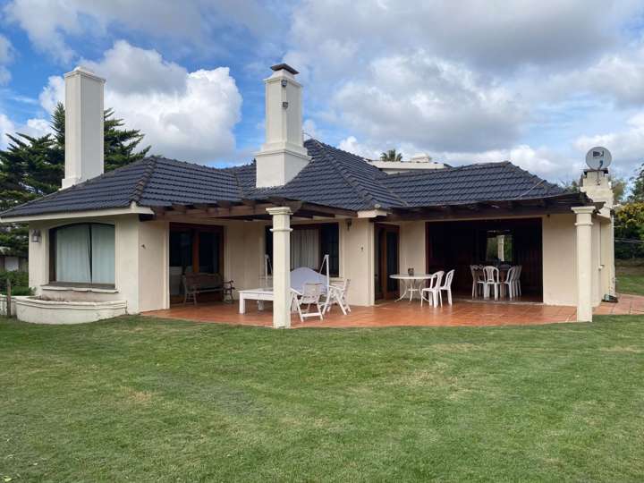 Casa en venta en Pinares, Maldonado