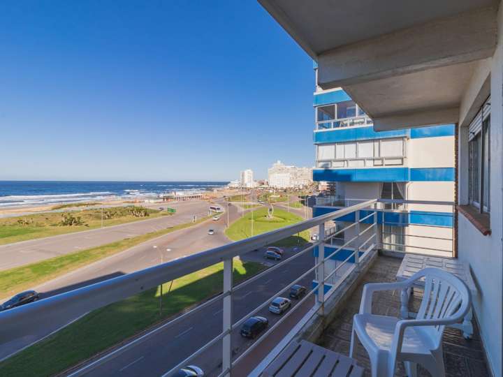 Apartamento en venta en Rambla Lorenzo Batlle Pacheco, Punta Del Este