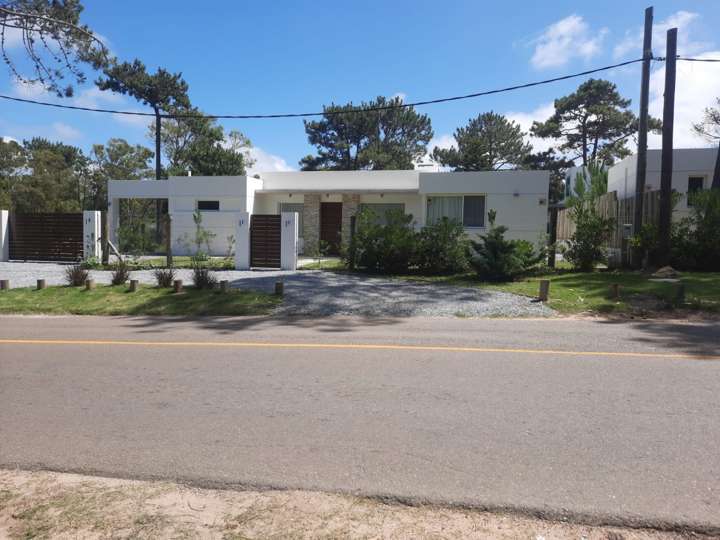 Casa en venta en Pedro Campbell, Maldonado