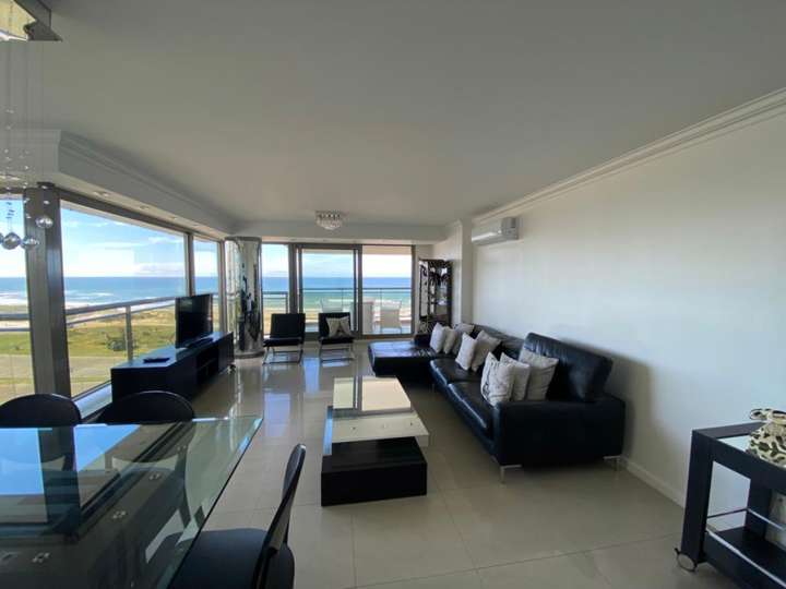 Apartamento en venta en Punta Del Este