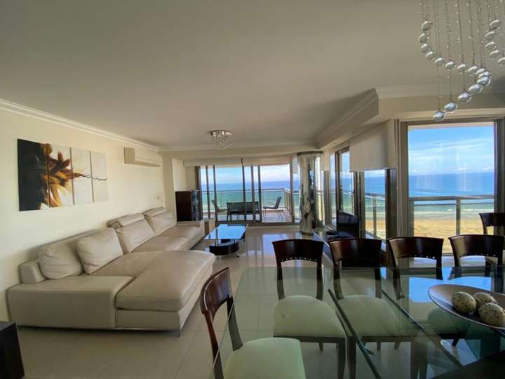 Apartamento en venta en Punta Del Este