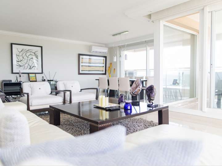 Apartamento en venta en Avenida Francisco Acuña de Figueroa, Maldonado