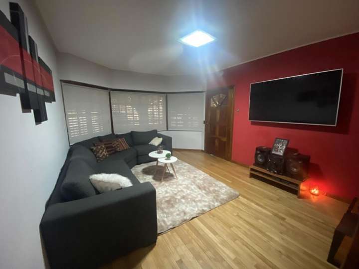 Casa en venta en Matheu, 1366, Buenos Aires