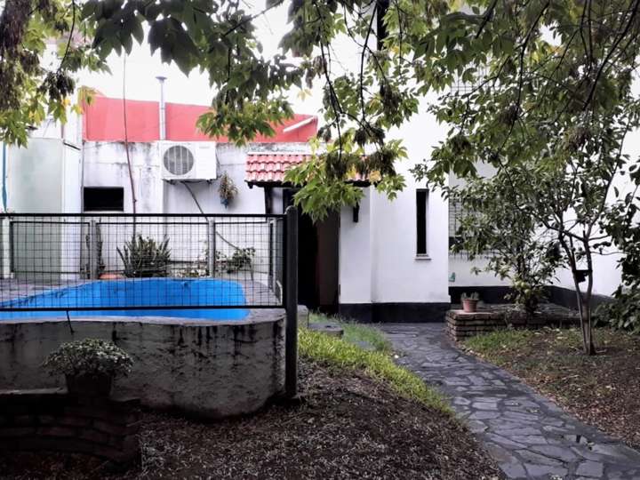 Casa en venta en 834 - Avenida Presidente Juan Domingo Perón, 6000, Ciudad Jardín Lomas del Palomar