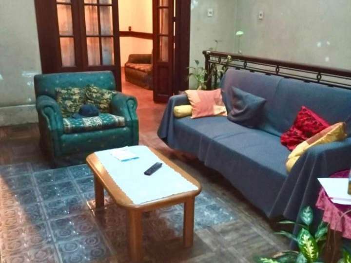 Casa en venta en Avenida Uruguay, Montevideo