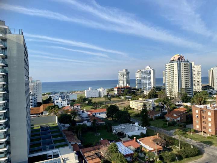 Apartamento en venta en Carlos Vaz Ferreira, Punta Del Este