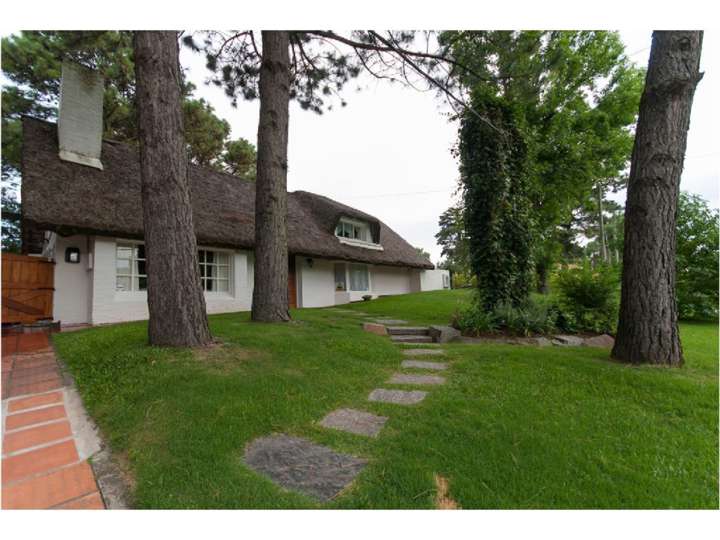 Casa en venta en Pinares, Maldonado