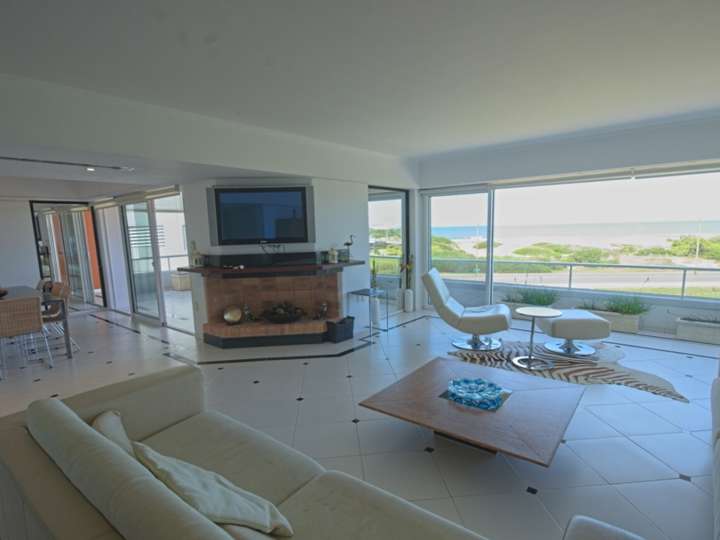 Apartamento en venta en Punta Del Este