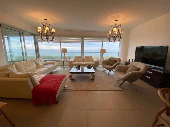 Apartamento en venta en Punta Del Este