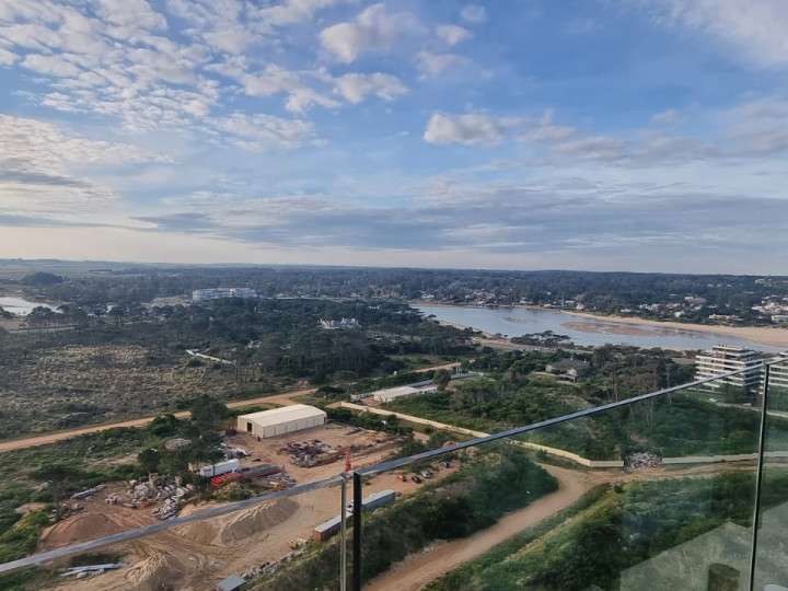 Apartamento en venta en Punta Del Este