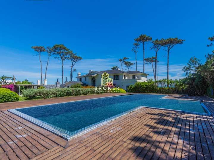 Casa en venta en Rambla Doctor Claudio Williman, Maldonado