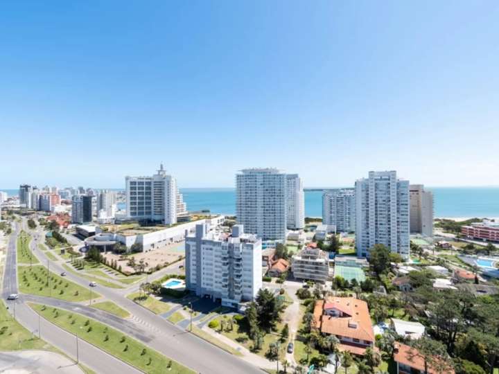 Terreno en venta en Punta Del Este