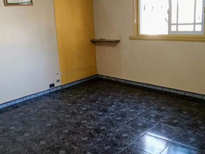 Departamento en venta en Avenida Juan Bautista Alberdi, Ciudad Autónoma de Buenos Aires