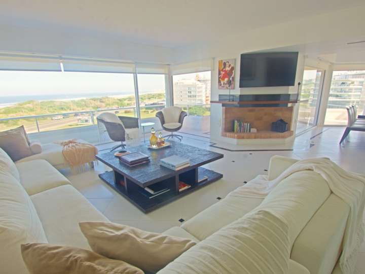 Apartamento en venta en Punta Del Este