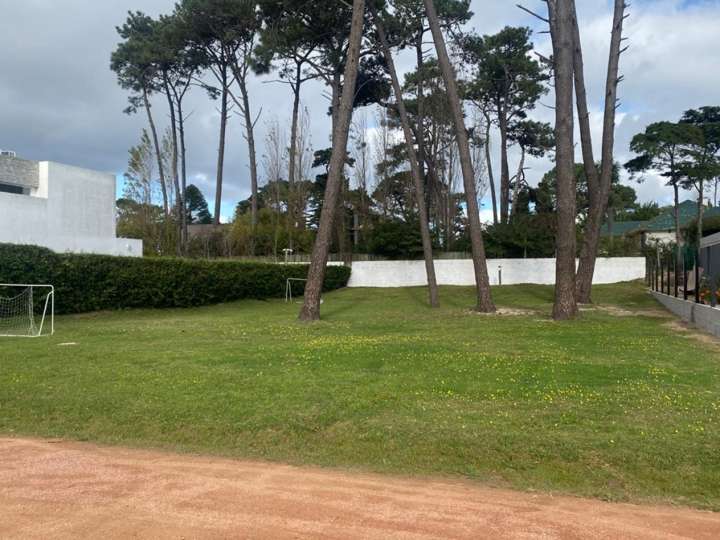 Terreno en venta en Bulevar General José Gervasio Artigas, Punta Del Este