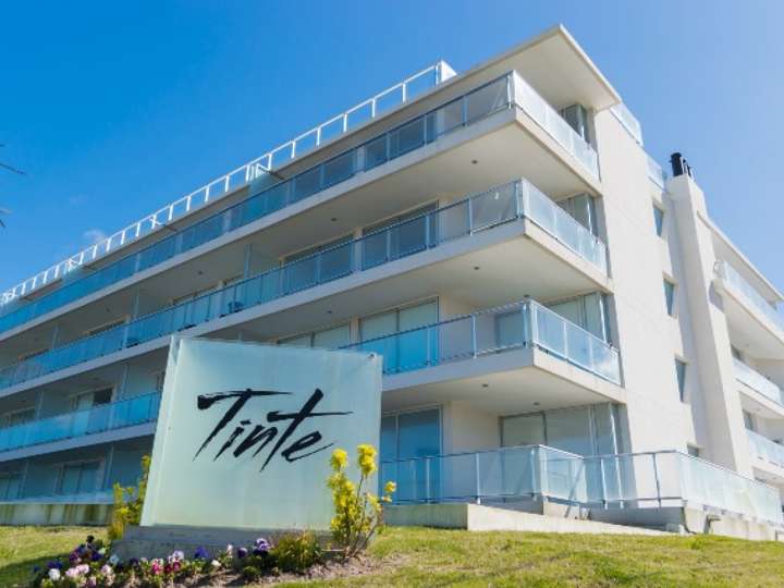 Apartamento en venta en Rambla Doctor Claudio Williman, Maldonado