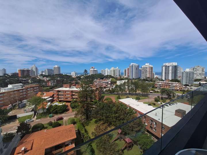 Apartamento en alquiler en Punta Del Este