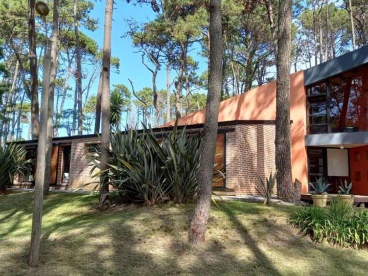 Casa en venta en Los Alerces, Maldonado