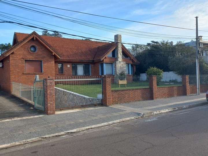 Casa en venta en Rambla General Artigas, Punta Del Este