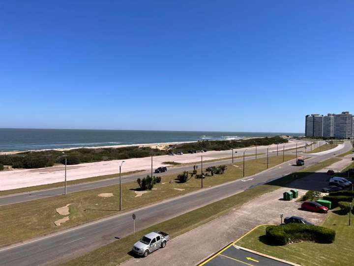 Apartamento en venta en Rambla Lorenzo Batlle, Punta Del Este