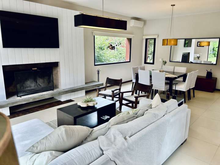 Casa en alquiler en Pasaje 1, Punta Del Este