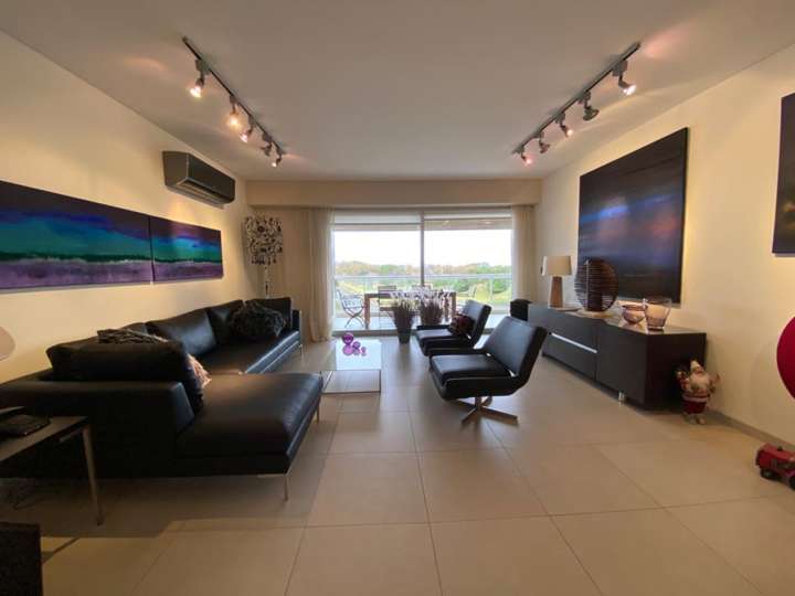 Apartamento en venta en Punta Del Este