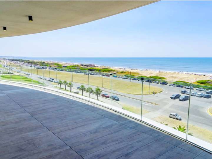Apartamento en venta en Rambla Lorenzo Batlle Pacheco, Punta Del Este