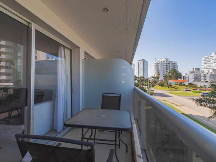 Apartamento en venta en Biarritz, Punta Del Este