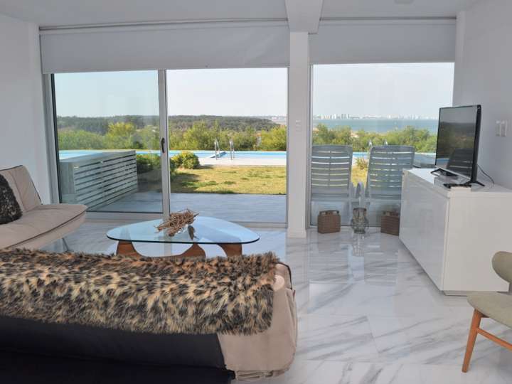 Apartamento en venta en Carlos Páez Vilaró, Maldonado