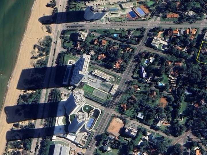 Terreno en venta en Punta Del Este
