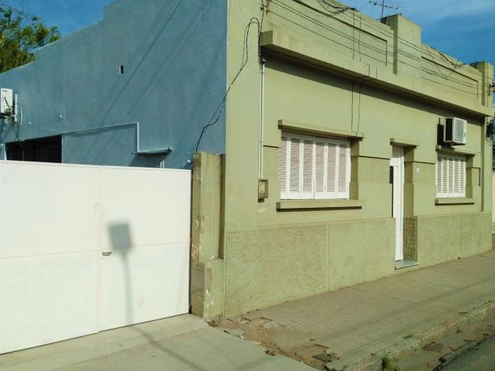 Casa en venta en Uruguay, Colonia