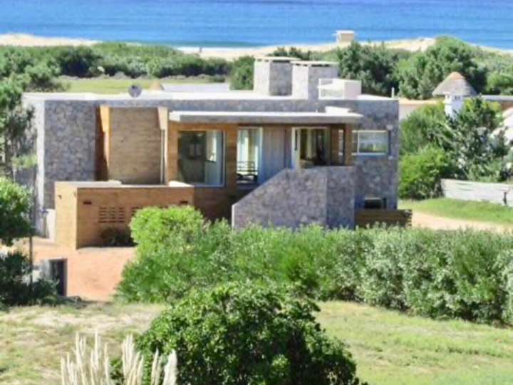 Casa en venta en Calle 1, Maldonado