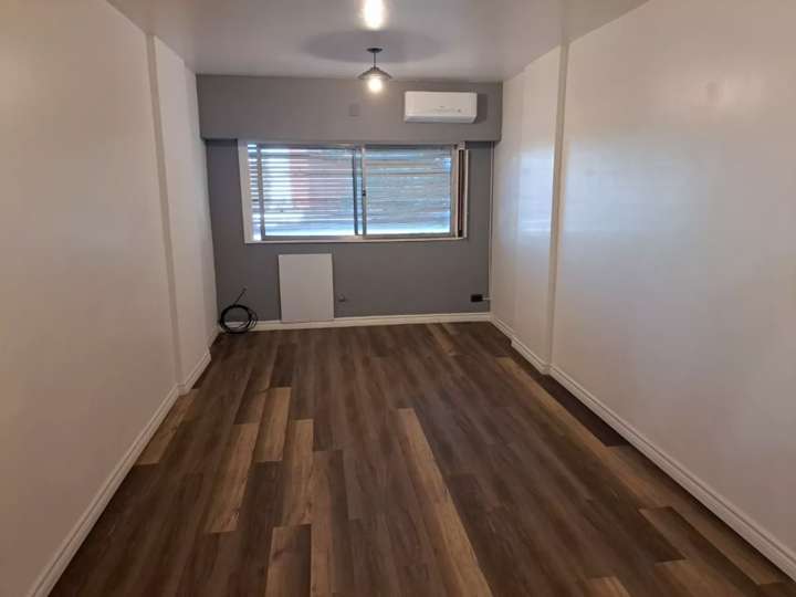 Departamento en venta en Leandro N. Alem, Buenos Aires