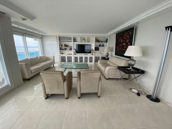Apartamento en venta en Punta Del Este