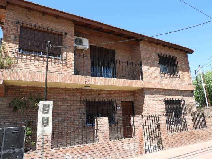 Casa en alquiler en Las Heras, Garín