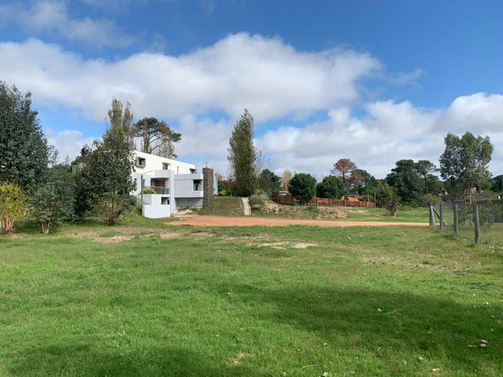 Terreno en venta en Punta Del Este