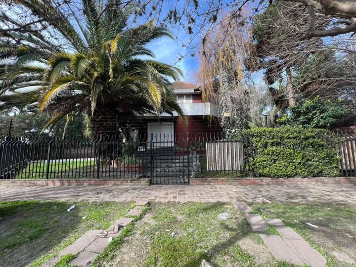 Casa adosada en venta en 802 Centenera, 802, Buenos Aires
