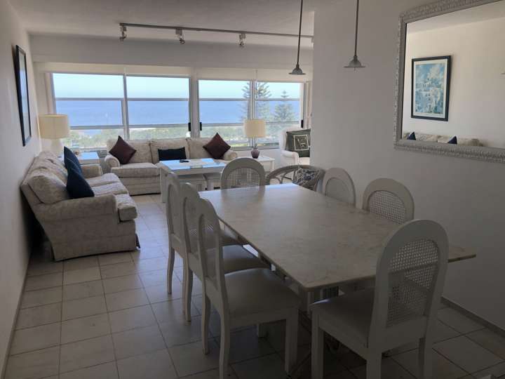 Apartamento en venta en Rambla Doctor Claudio Williman, Maldonado