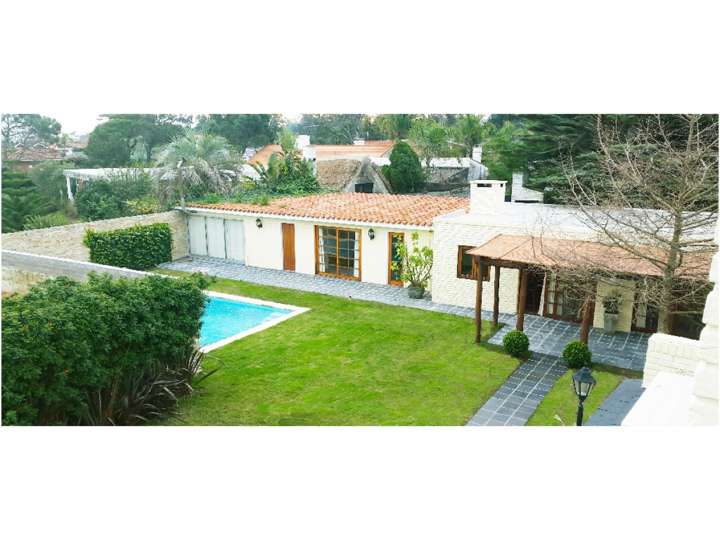 Casa en venta en Rambla Doctor Claudio Williman, Maldonado