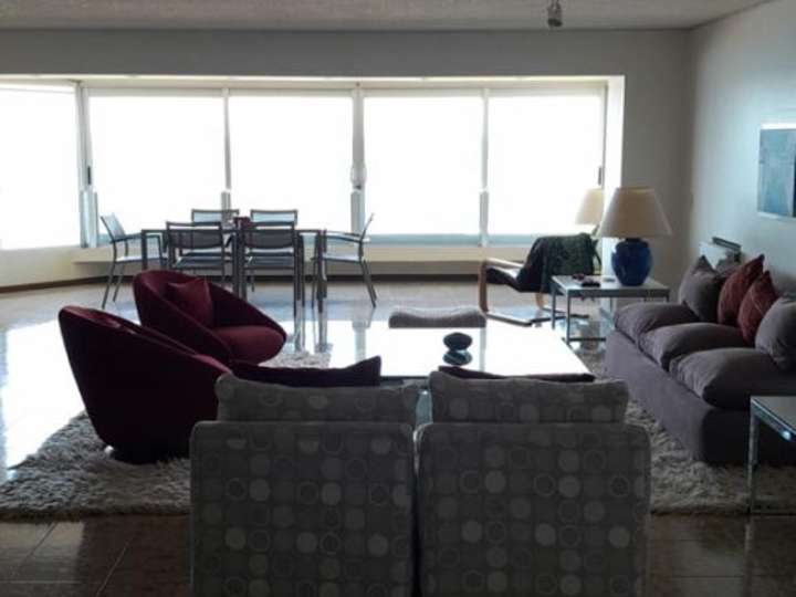 Apartamento en venta en Punta Del Este